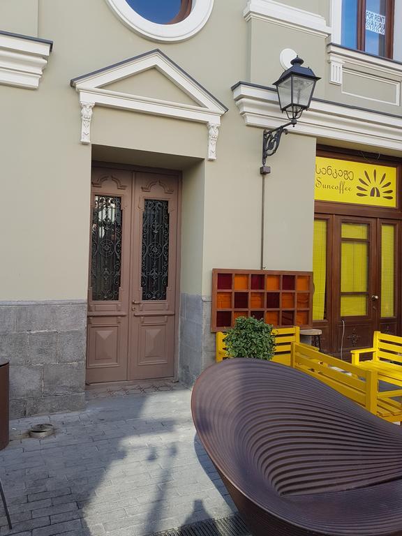 Apartament On Aghmashenebeli 26 Tbilisi Exteriör bild