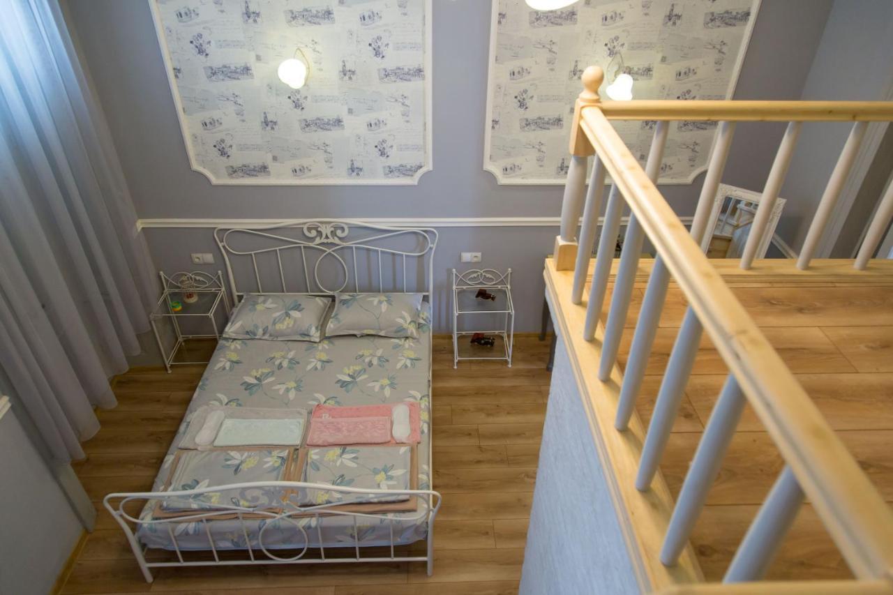 Apartament On Aghmashenebeli 26 Tbilisi Exteriör bild