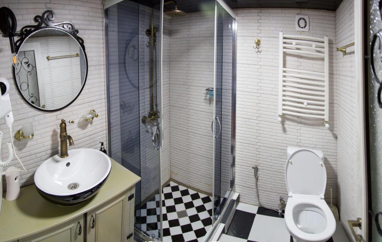 Apartament On Aghmashenebeli 26 Tbilisi Exteriör bild