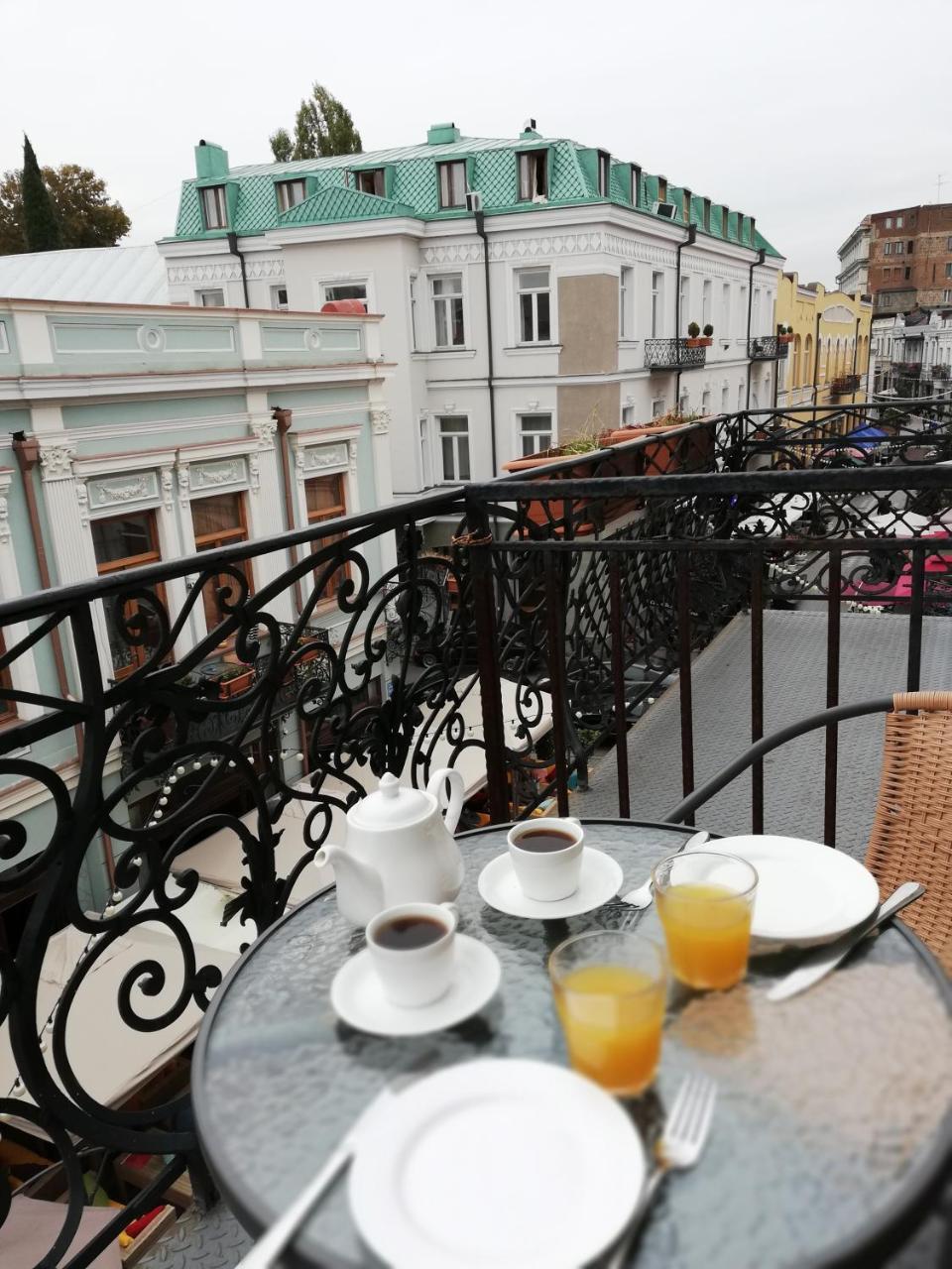 Apartament On Aghmashenebeli 26 Tbilisi Exteriör bild