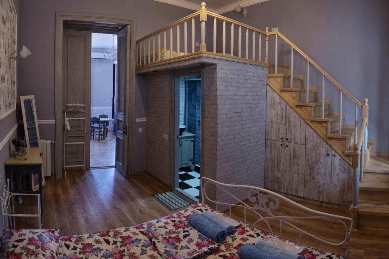 Apartament On Aghmashenebeli 26 Tbilisi Exteriör bild
